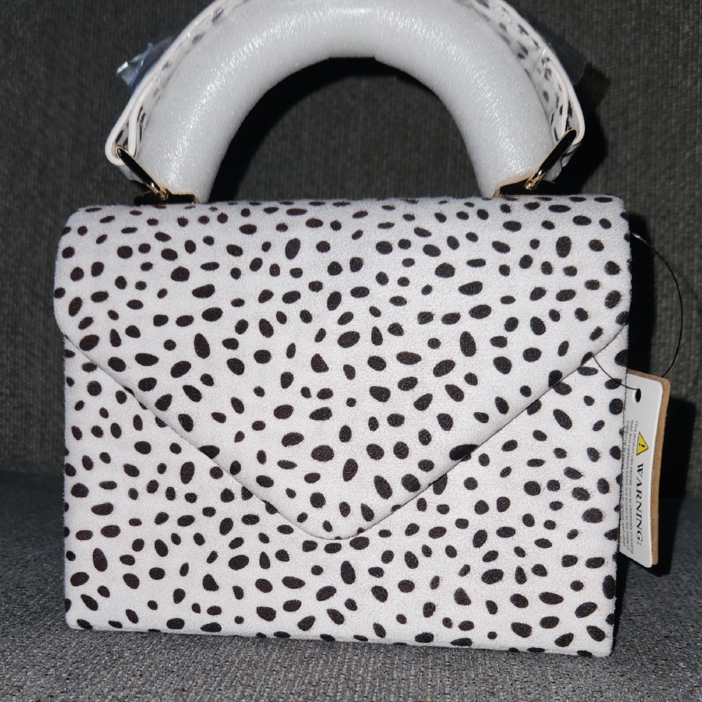 Stylish Black and White Women's Bag